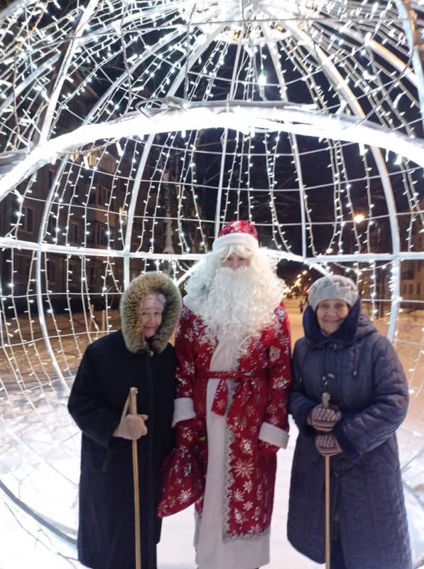 Акция  «Дед  Мороз на  аллее Пирогова»